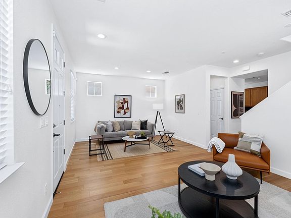 4th image of 3002 Bella Drive