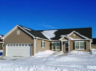 729 S Balsam Dr, Elkhorn, WI 53121