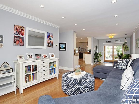 5th image of 117 Roxbury Rd