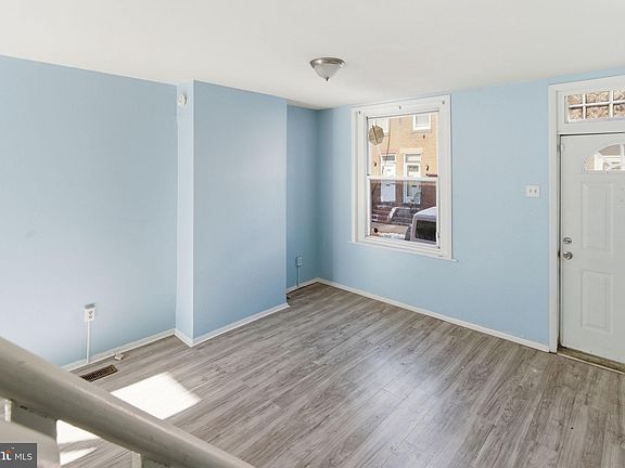 4th image of 2236 W Firth St