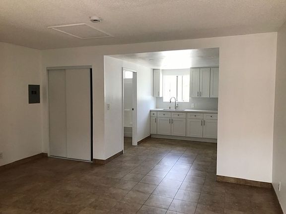 2nd image of 6448 Troost Ave APT 7