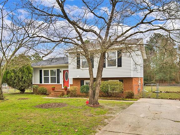3rd image of 3021 Akron Dr