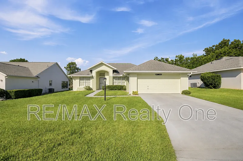 3 bed, 2.0 bath, 1542 sqft, $1,650 — Photo 1