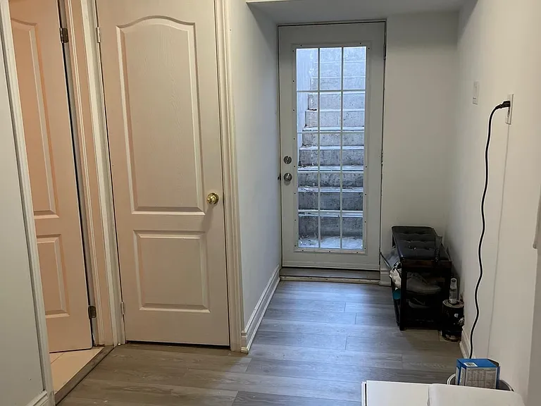 20 Hemingford Pl — Photo 10
