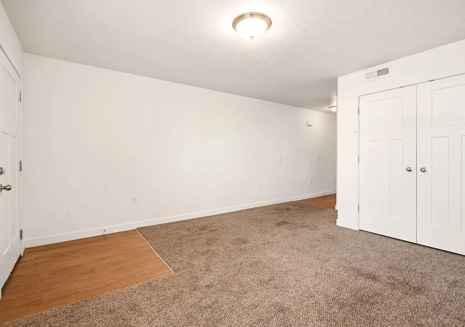 831 E 500 S — Photo 3