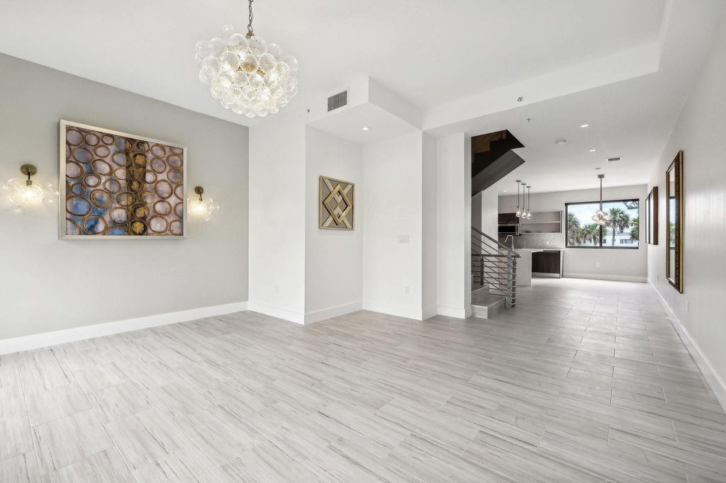 161 SE 1ST Circle #161, photo 9