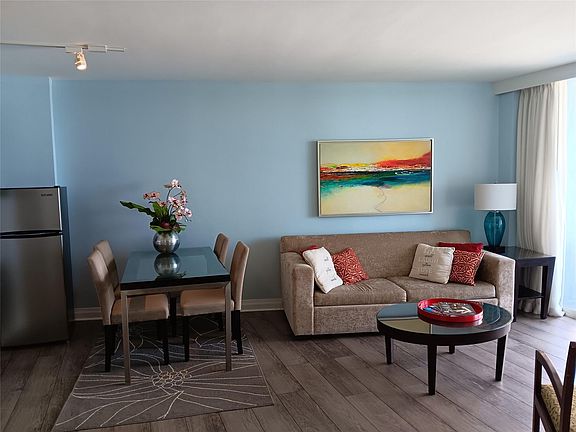 4th image of 2670 E Sunrise Boulevard #532