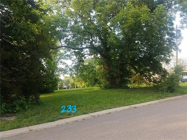 2nd image of 235 W Insley Ave