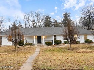 343 Fox Creek Rd, Jefferson City, MO 65109