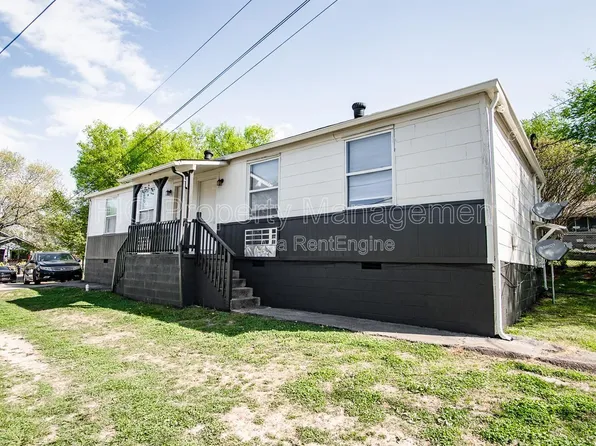 1414 Chicago Ave NE, Knoxville, TN 37917