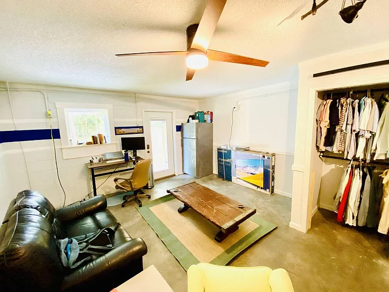 512 Joseph St #A — Photo 22