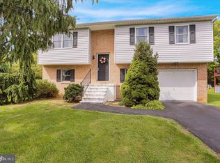 1427 Logan St, Reading, PA 19607