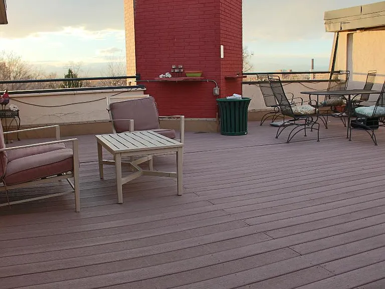 Community Rooftop Deck