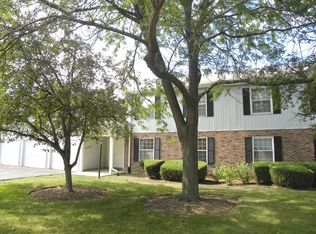 674 Greenfield Ct APT A1, Bartlett, IL 60103