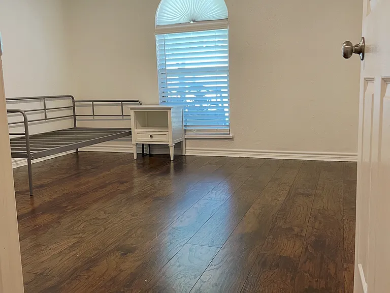 7145 Newcastle Pl — Photo 9