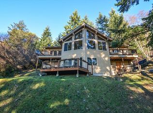 325 Discovery Way, Eastsound, WA 98245