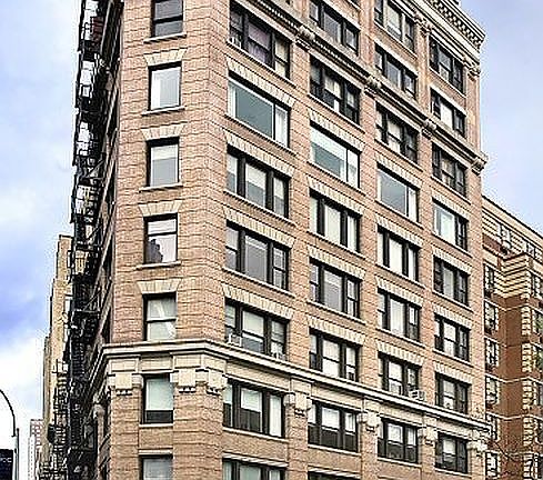 4th image of 139 Chambers St Unit 9