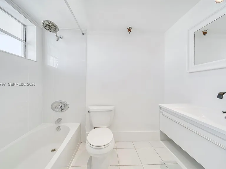 7933 West Dr #817 — Photo 14