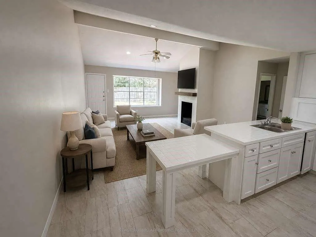 3 bed, 2.0 bath, 1584 sqft, $1,899 — Photo 2