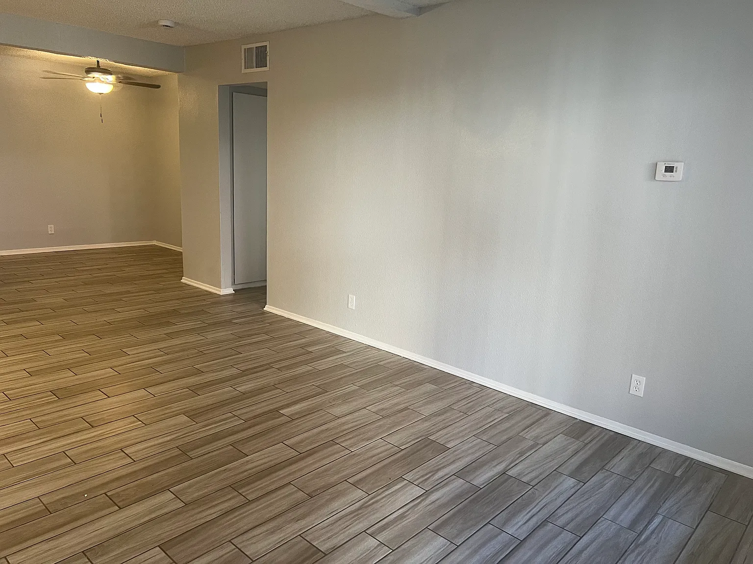 2040 W Avenue J13 — Photo 3
