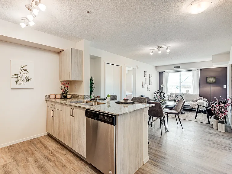 905 Evanston Dr NW — Photo 68