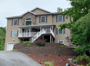 4503 Tee Dr, East Stroudsburg, PA 18302