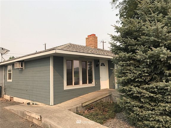 2nd image of 1008 W Central Drive