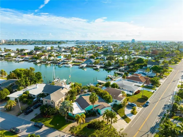 885 115th Ave, Treasure Island, FL 33706
