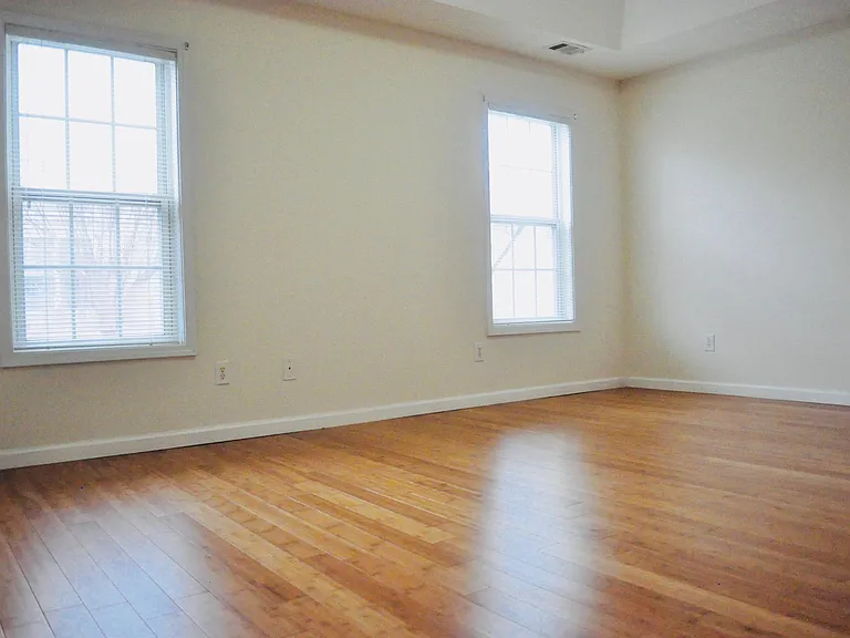 44 Rosemary Pl — Photo 8
