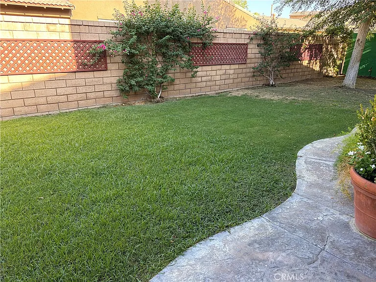 40852 Treasure City Ln — Photo 25