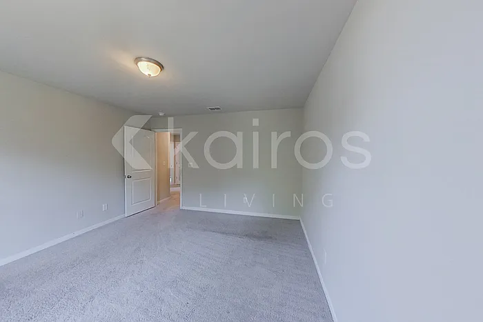 248 York Ln — Photo 15