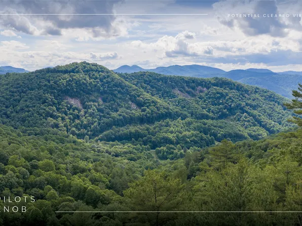 50/50B Winter Green Drive, Glenville, NC 28736