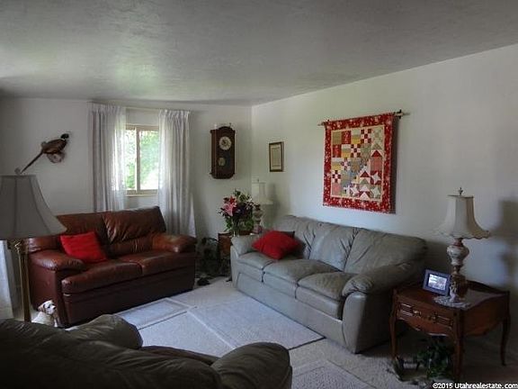 3rd image of 2917 S Zenith Cir
