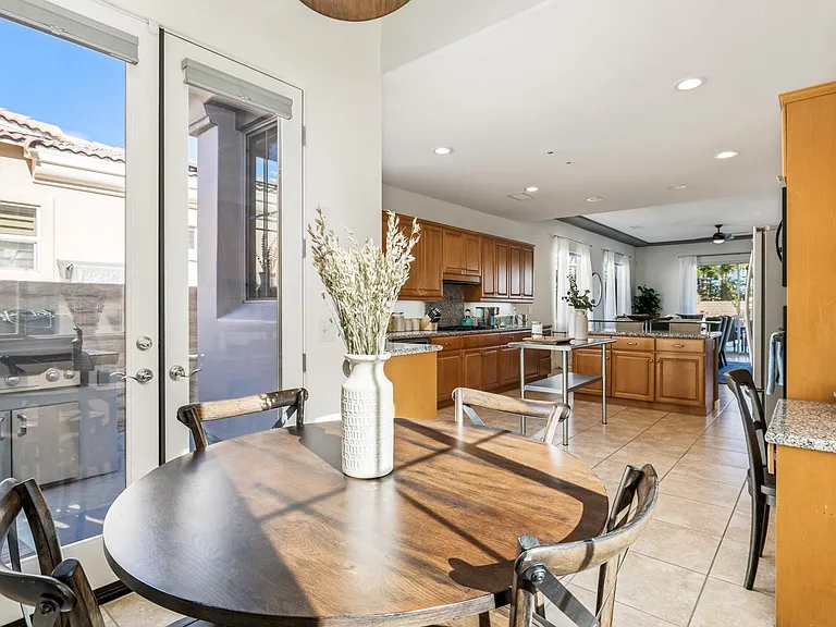 Breakfast Nook/Kitchen