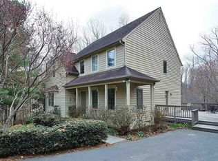 1625 Sagewood Dr, Charlottesville, VA 22902