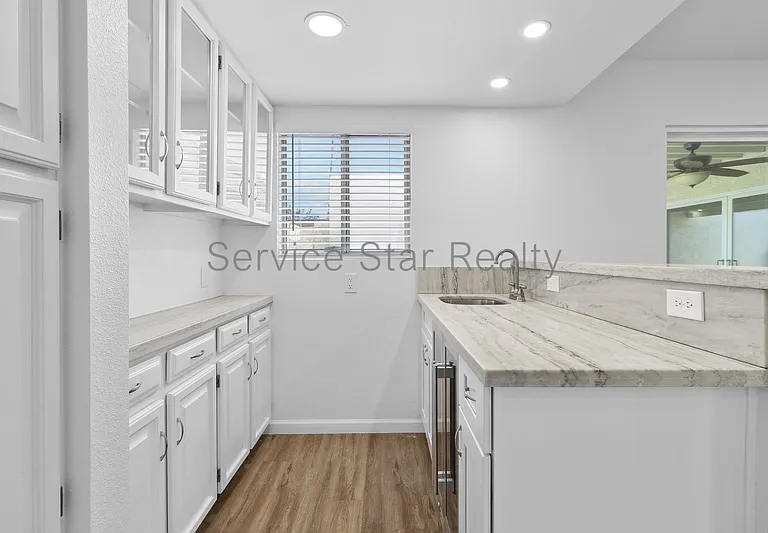 7320 E Rose Ln — Photo 13
