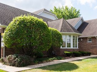 13798 Steeples Rd, Lemont, IL 60439