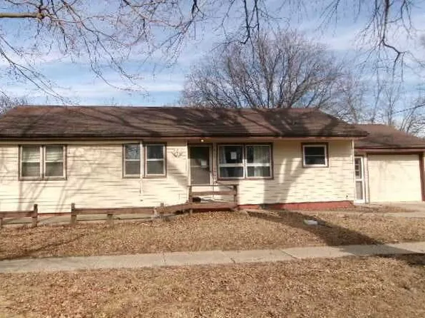 206 W 3rd St, Schaller, IA 51053