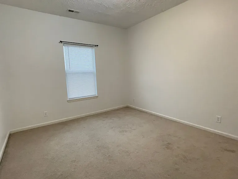 3232 Huxley Dr — Photo 21
