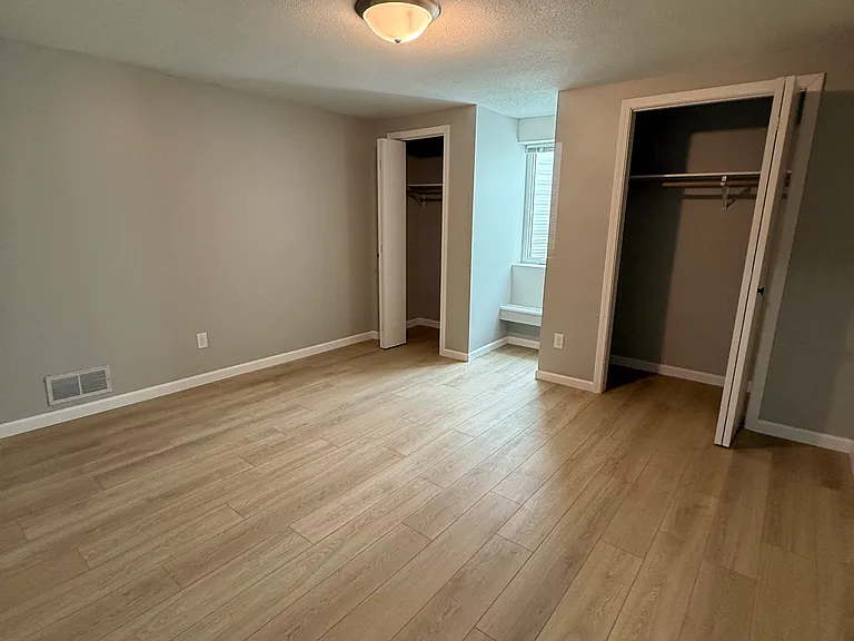 4402 SW 34th St — Photo 10