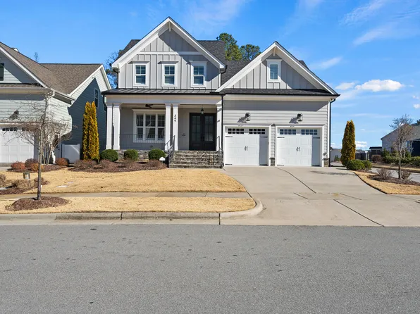 349 Fairway Vista Dr, Holly Springs, NC 27540
