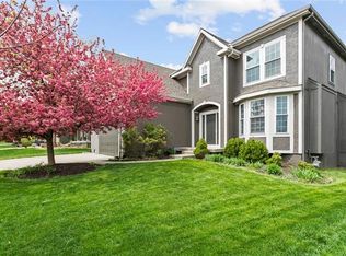 22818 W 44th St, Shawnee, KS 66226