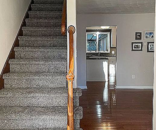 2nd image of 727 Saint Paul St