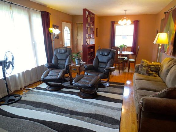 3rd image of 8428 Humboldt Ave S