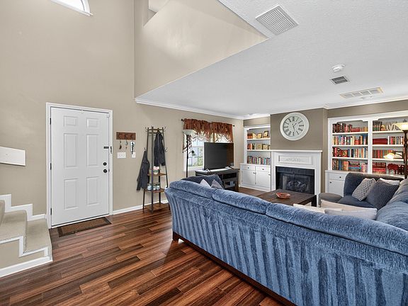 2nd image of 3441 Laredo Dr Unit 43