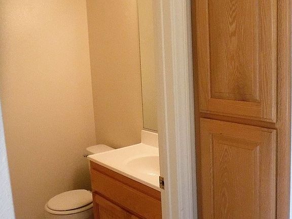 3rd image of 11324 215th St APT 4