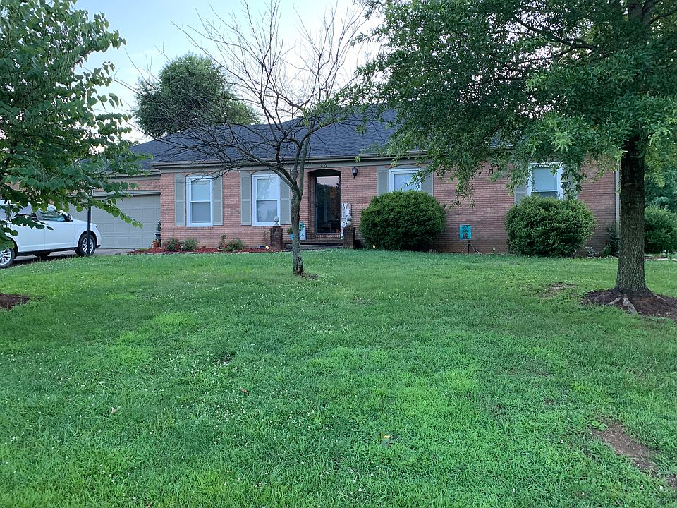 1st image of 859 Arrowhead Dr