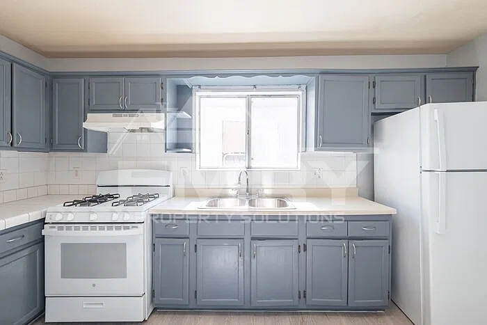3 bed, 2.0 bath, 1250 sqft, $2,899 — Photo 4