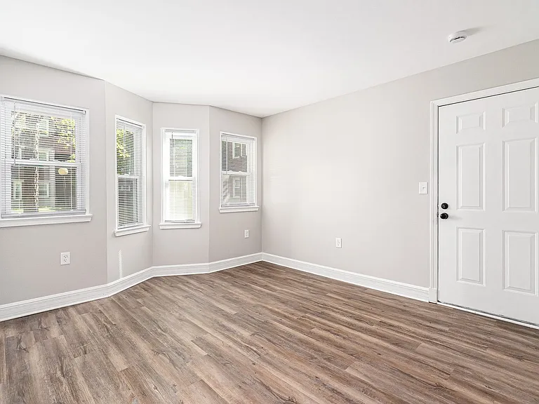 Station House Apartments — Photo 10
