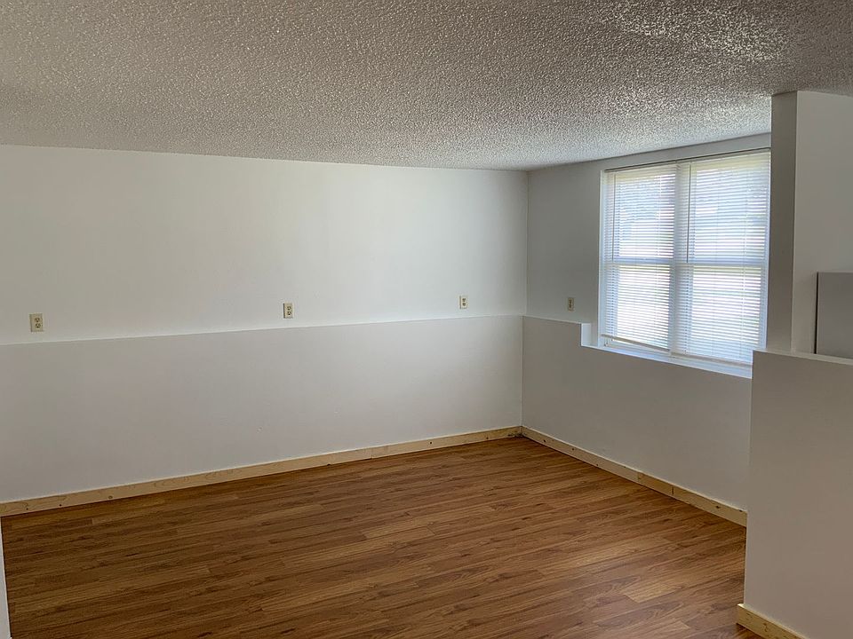 1st image of 303 Melody Ln APT 4